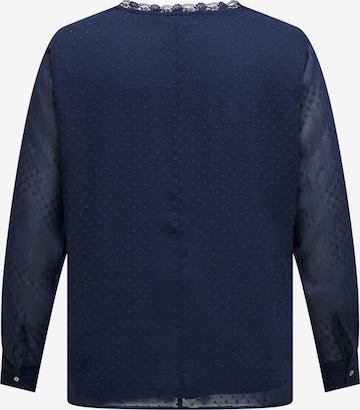 ONLY Carmakoma Shirt in Blauw