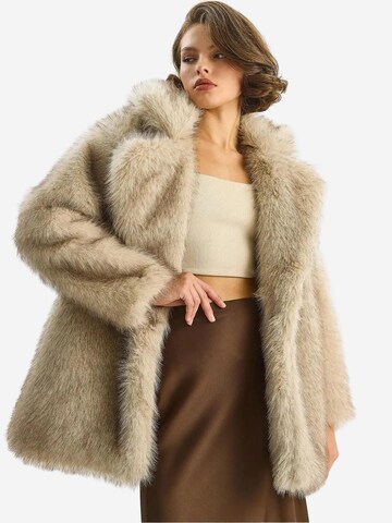 Bianco Lucci Wintermantel in Beige: voorkant