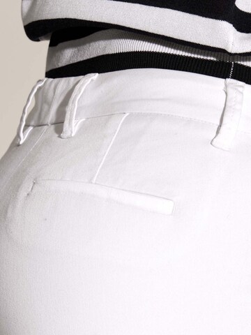 Regular Pantalon MADELEINE en blanc