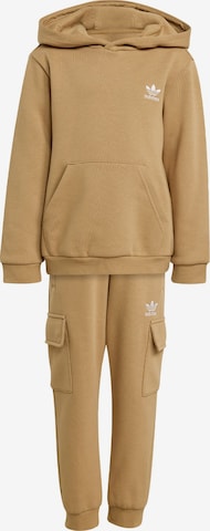 ADIDAS ORIGINALS - Ropa para correr 'Hoodie Cargo Set' en marrón: frente