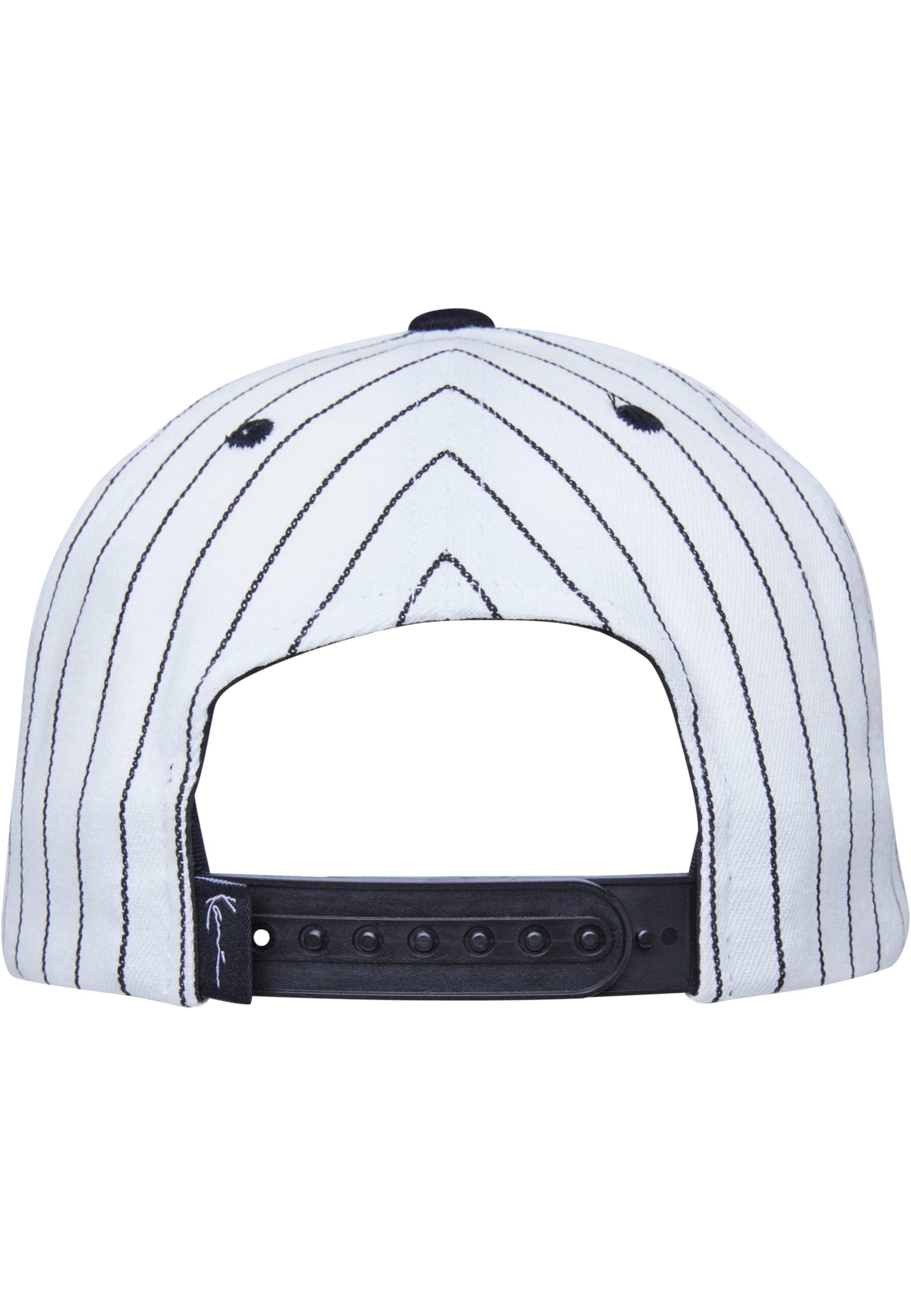 Karl Kani Cap 'KA-233-003-1' in White