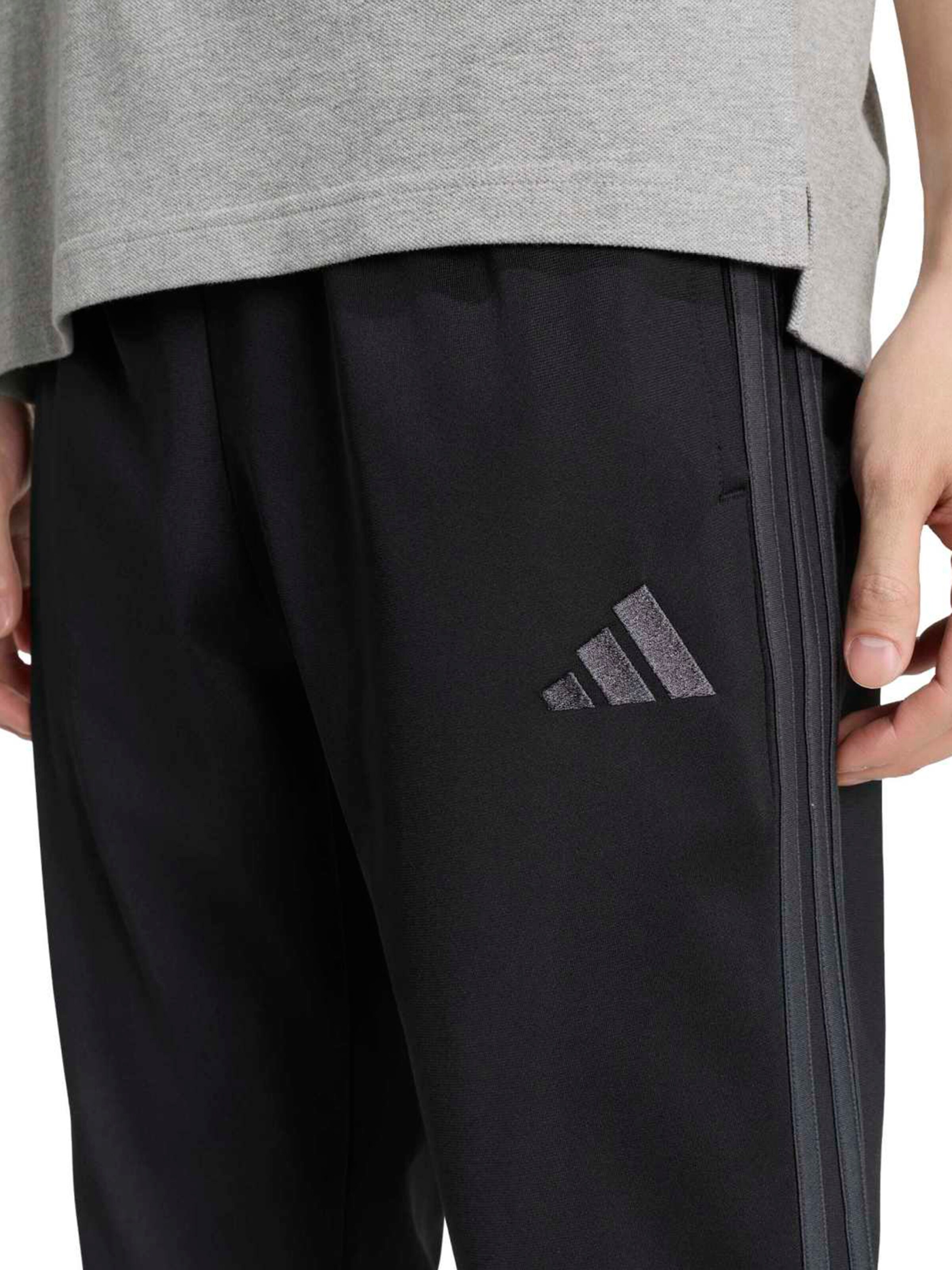 ADIDAS SPORTSWEAR Alt kitsenev Spordipüksid 'DAYRDY', värv must