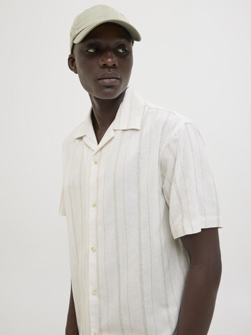 Coupe regular Chemise JACK & JONES en blanc