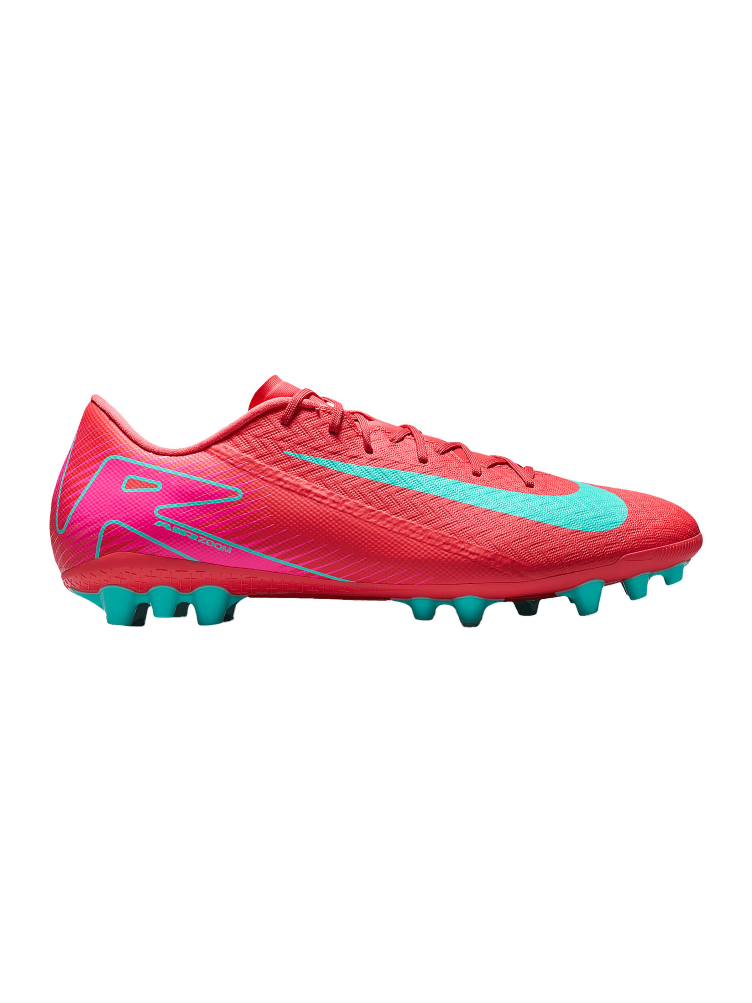 NIKE Soccer shoe in Red: front