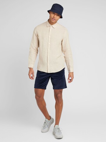 GAP Regular Fit Skjorte i beige