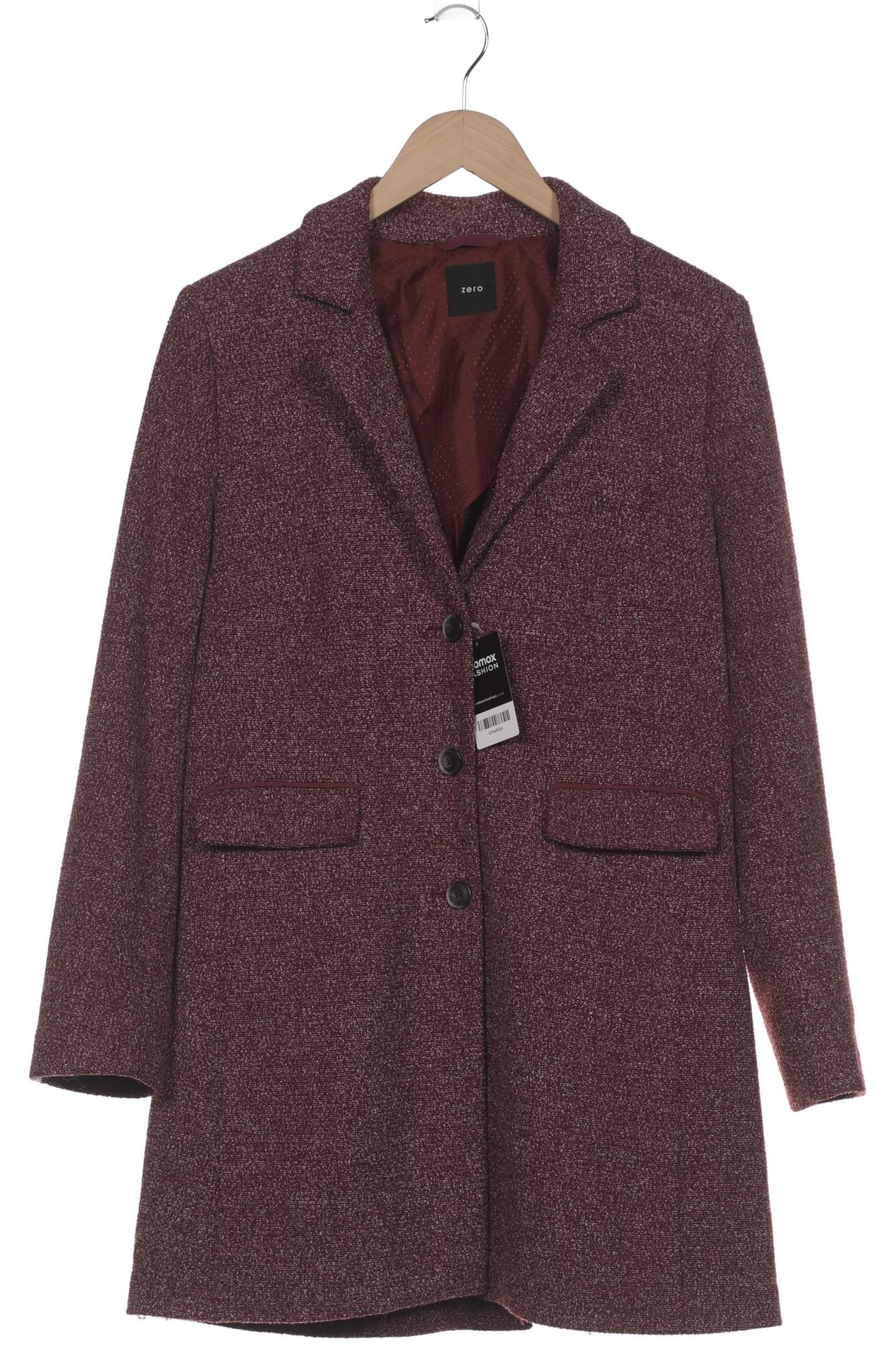 zero Mantel XL in Rot: Vorderseite