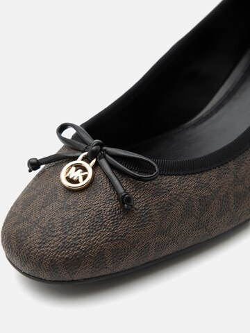 MICHAEL Michael Kors Γόβες 'PIPER' σε καφέ