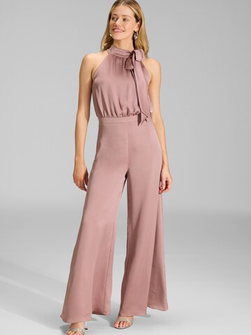SWING Jumpsuit in Roze: voorkant
