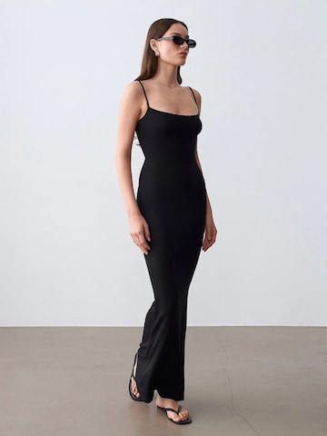Dilvin - Vestido em preto