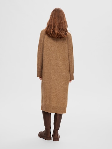 SELECTED FEMME Knitted dress 'RENA' in Brown