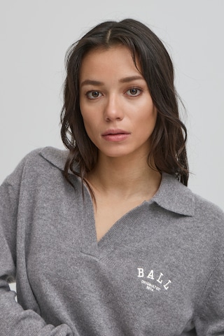 Ball Pullover 'Tardelli' i grå