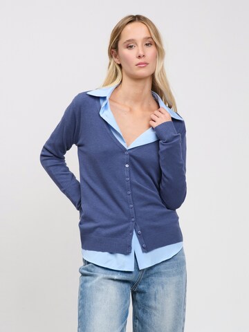 Influencer Knit Cardigan in Blue: front