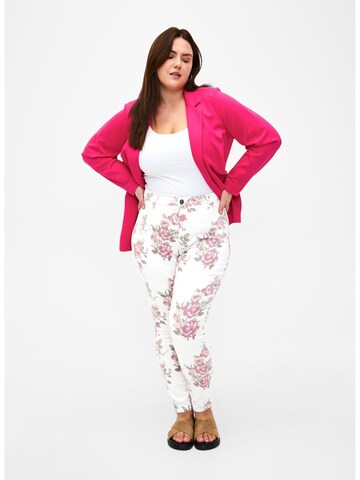 Zizzi - Slimfit Vaquero 'Amy' en blanco