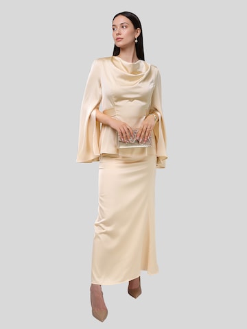LapaPlus Kostüm in Beige: Vorderseite