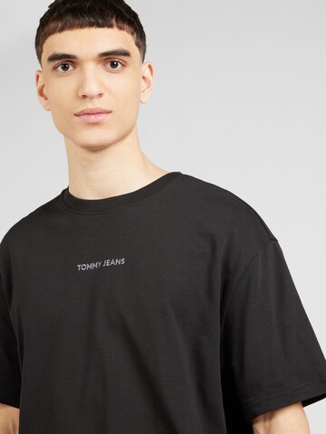 Tommy Jeans T-Shirt 'CLASSICS' in Schwarz