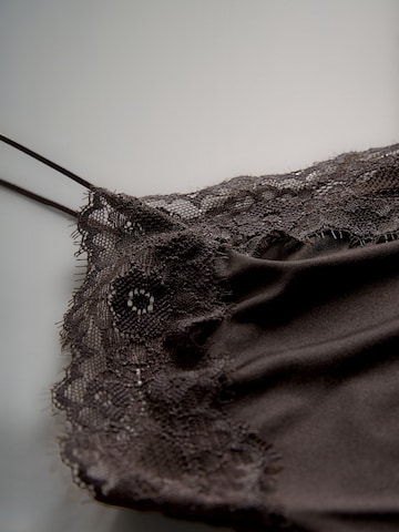 The Set Top in Schwarz