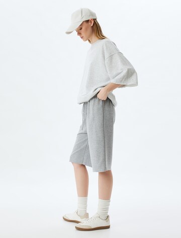 Koton Loosefit Shorts in Grau