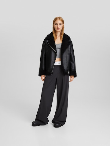 Bershka Jacke in Schwarz