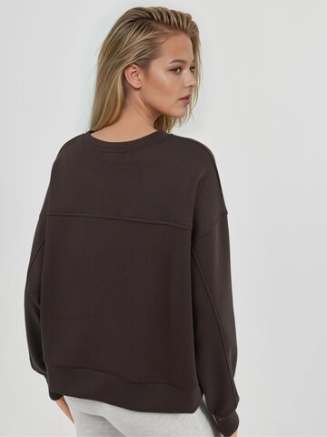 Busem Sweatshirt in Braun