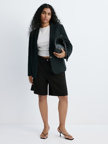 MANGO Loosefit Džíny 'CAMILLA' – černá