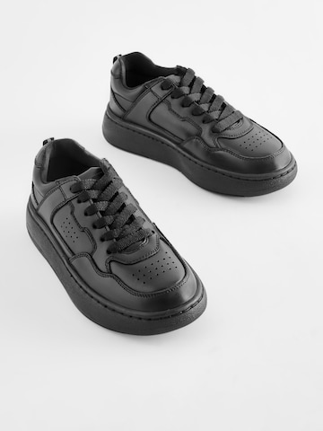 Next Sneaker in Schwarz