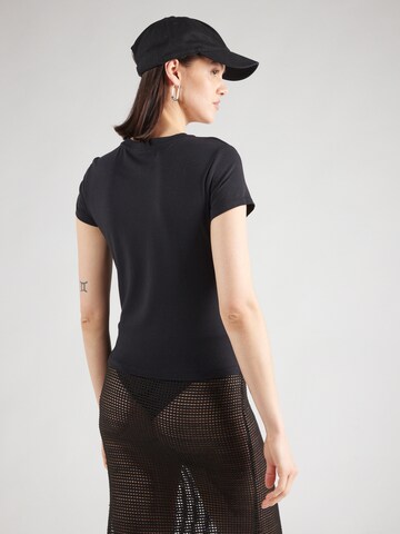 Nike Sportswear T-shirt i svart