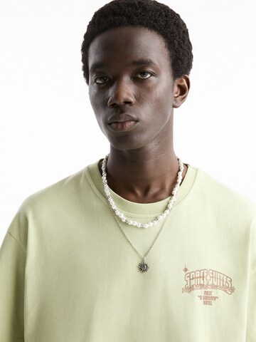 Pull&Bear T-Shirt in Grün