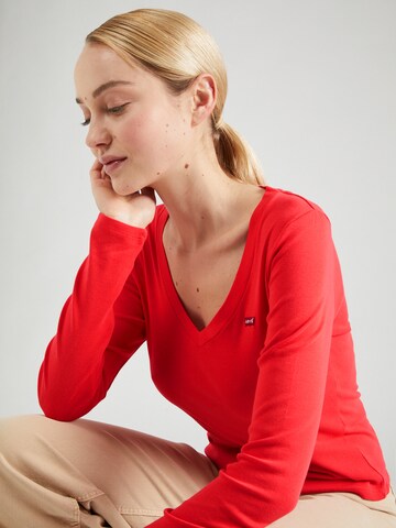 LEVI'S ® - Camisa 'Long Sleeve V-Neck Baby Tee' em vermelho