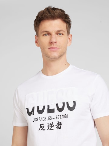 GUESS - Camiseta en blanco