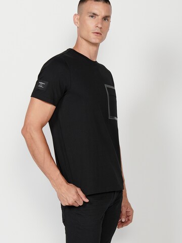KOROSHI T-Shirt in Schwarz