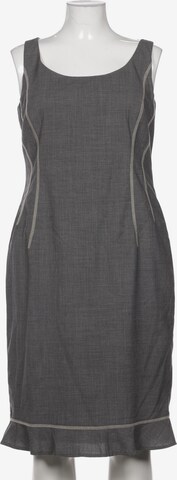 Windsor Dress in XL in Grey: front