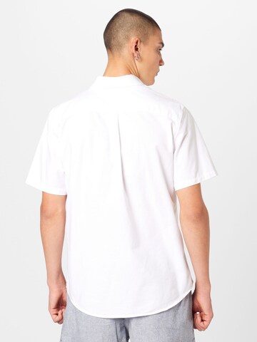 GAP Comfort Fit Hemd in Weiß