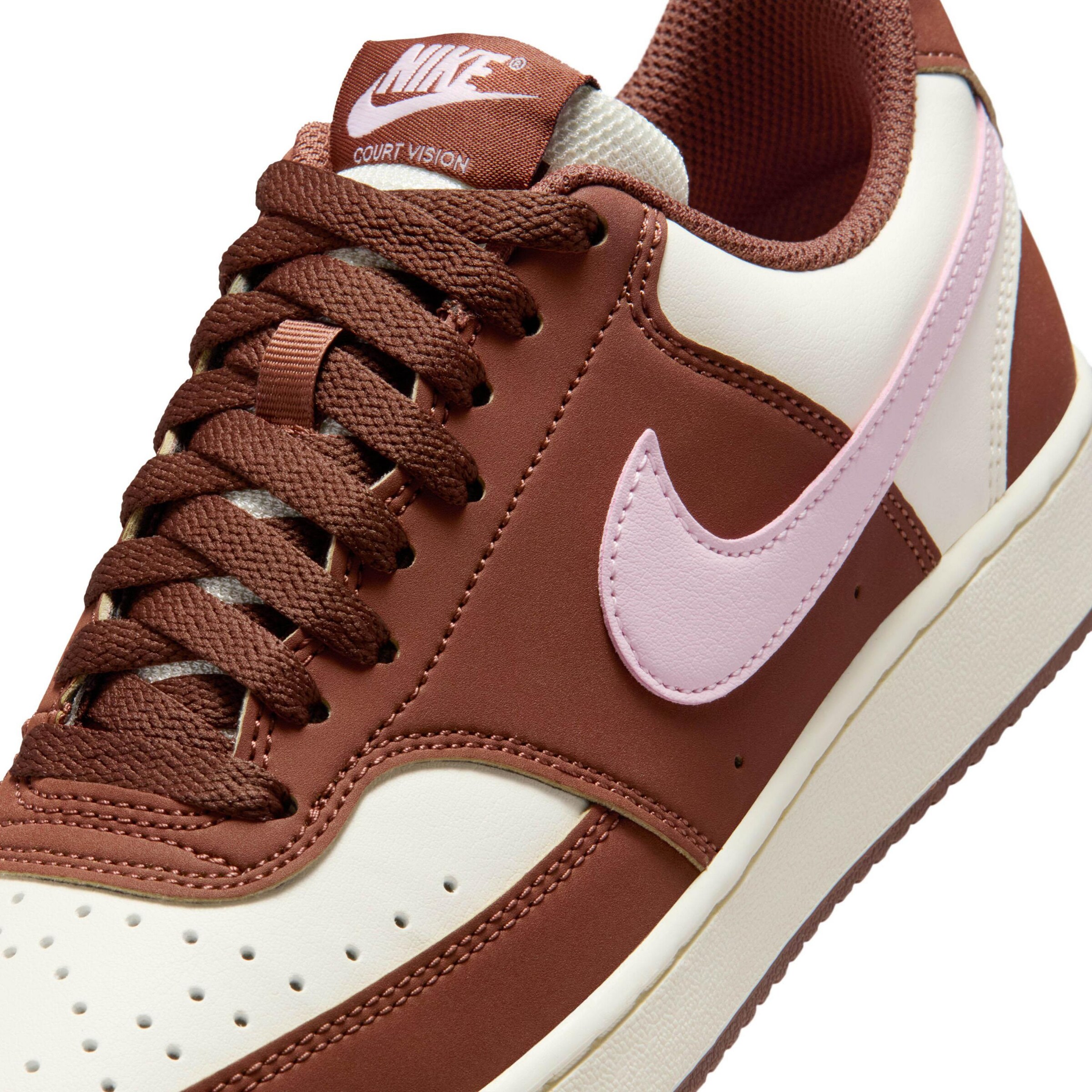 Nike Sportswear Sportschoen 'COURT VISION' in Bruin