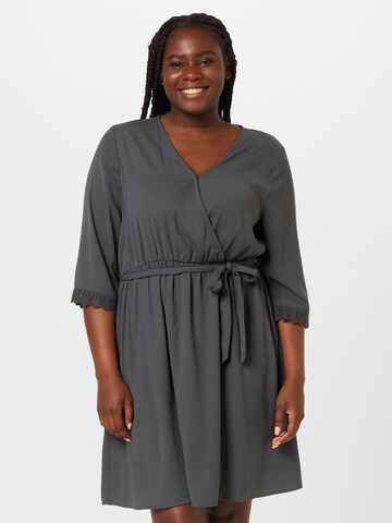 ABOUT YOU Curvy Kleit 'Cosima', värv roheline: eest vaates