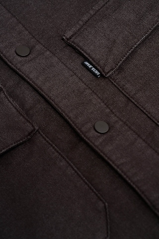 Salsa Jeans Regular fit Traditional Button Up Shirt in Brown