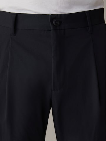 STRELLSON Normální Kalhoty se sklady v pase 'Louis' – modrá