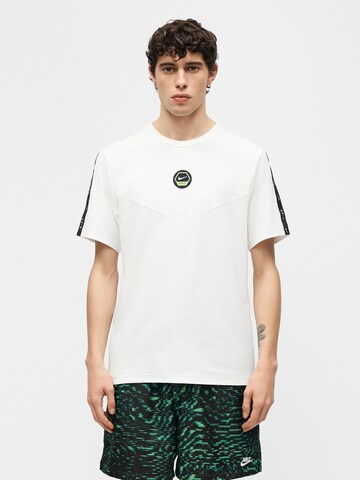 Nike Sportswear T-shirt i vit: framsida