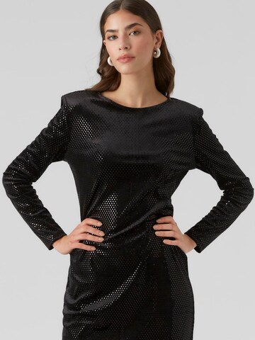 Vero Moda PetiteHaljina 'SREE' - crna boja