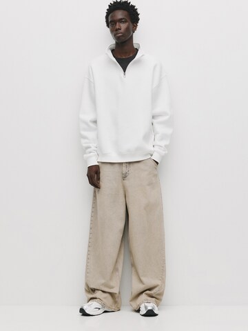 Sweat-shirt Pull&Bear en blanc : devant