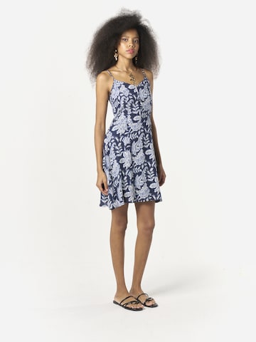 KOROSHI Kleid in Blau