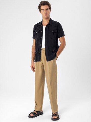 Coupe regular Chemise Antioch en noir