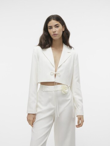 Blazer VERO MODA en blanc : devant