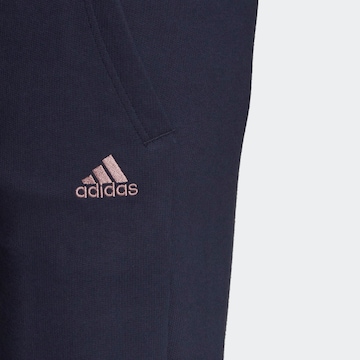 ADIDAS SPORTSWEAR Tapered Sporthose in Blau