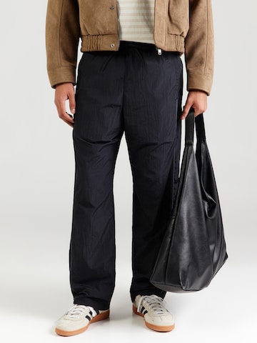HOLLISTER - Ropa ancha Pantalón en negro: frente