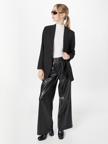 Blazer 'Deeply' YAS en noir