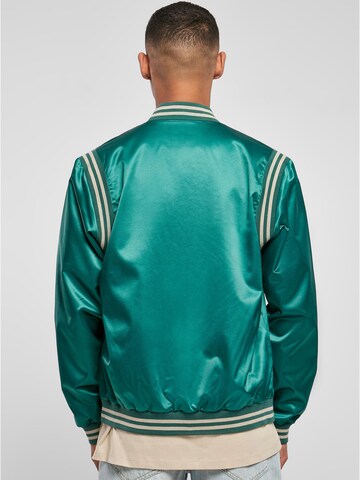 Urban Classics Демисезонная куртка в Зеленый