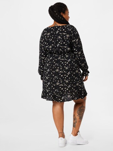 Robe 'Mariam' ABOUT YOU Curvy en noir