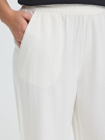 Loosefit Pantaloni ' OXNInna Linen Mix ' di Oxmo in bianco