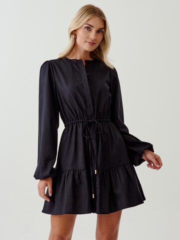 Tussah Kleid 'SABINA' in Schwarz: Vorderseite