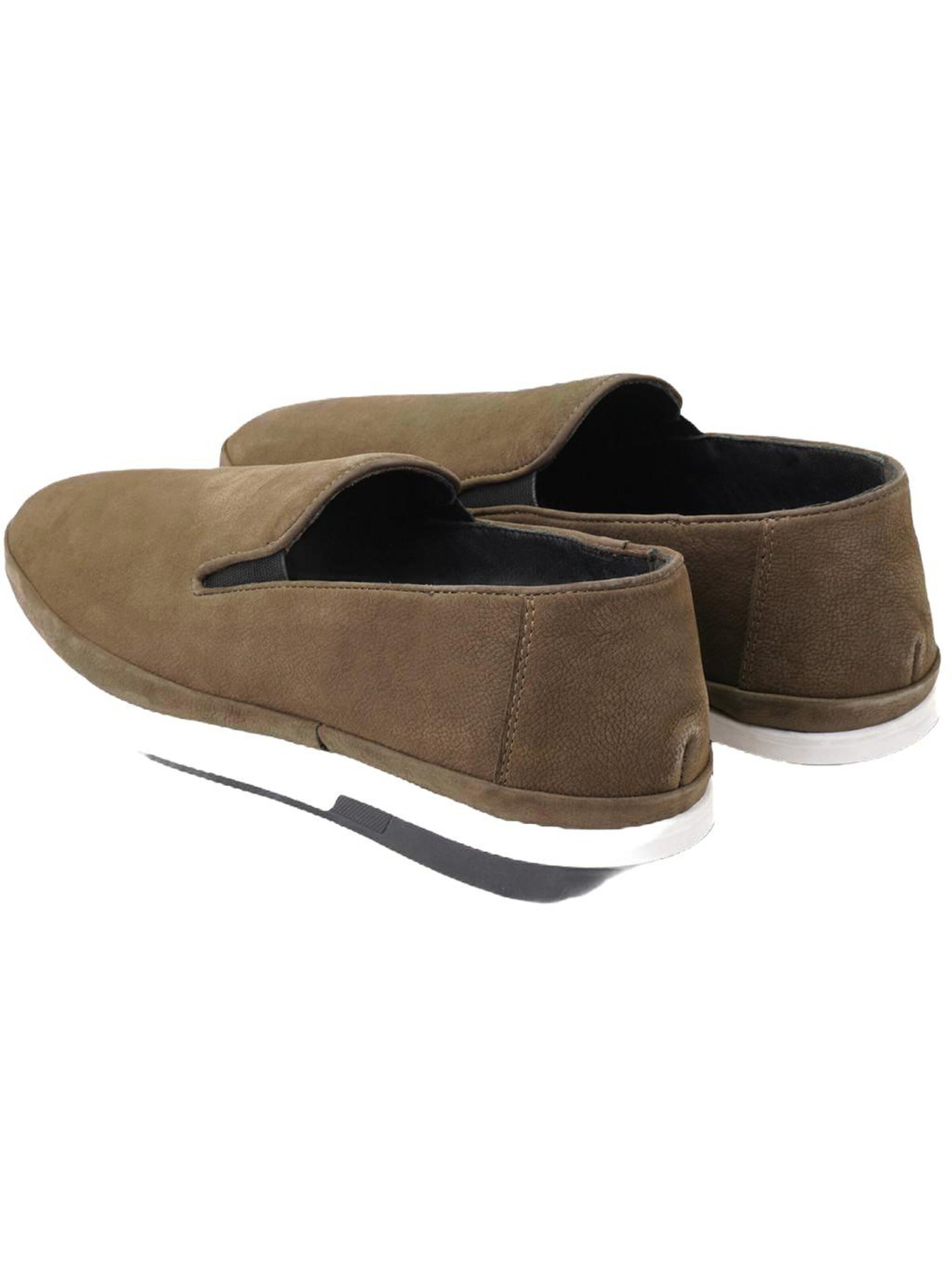 Desa Classic Flats in Green